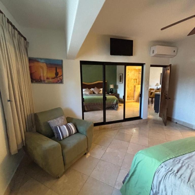 Elegant Pool View w/Balcony| Beach Walk| Hot Tub - Apartamento Premium de 3 dormitorios con vistas al resort - 23