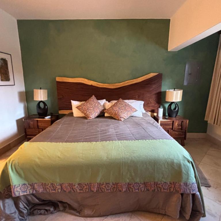 Elegant Pool View w/Balcony| Beach Walk| Hot Tub - Apartamento Premium de 3 dormitorios con vistas al resort - 31