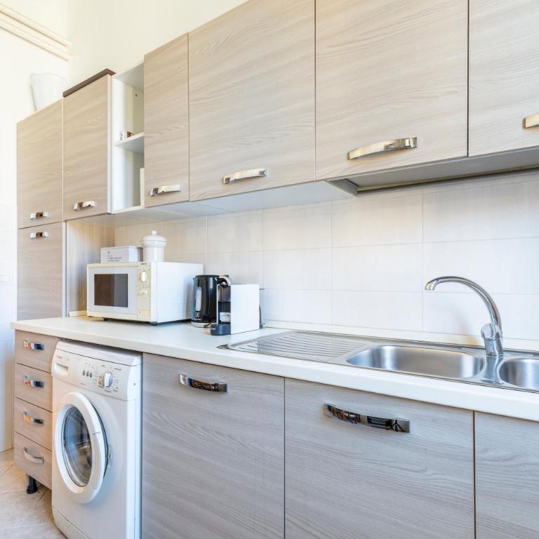 Dome At Home - Appartamento con 2 Camere da Letto - 17
