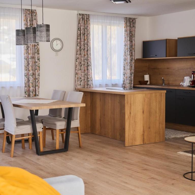 Residenz Rosina Salzburg - Apartment mit 2 Schlafzimmern und Balkon - 9