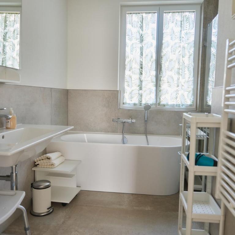 Residenz Rosina Salzburg - Apartment mit 2 Schlafzimmern und Balkon - 10