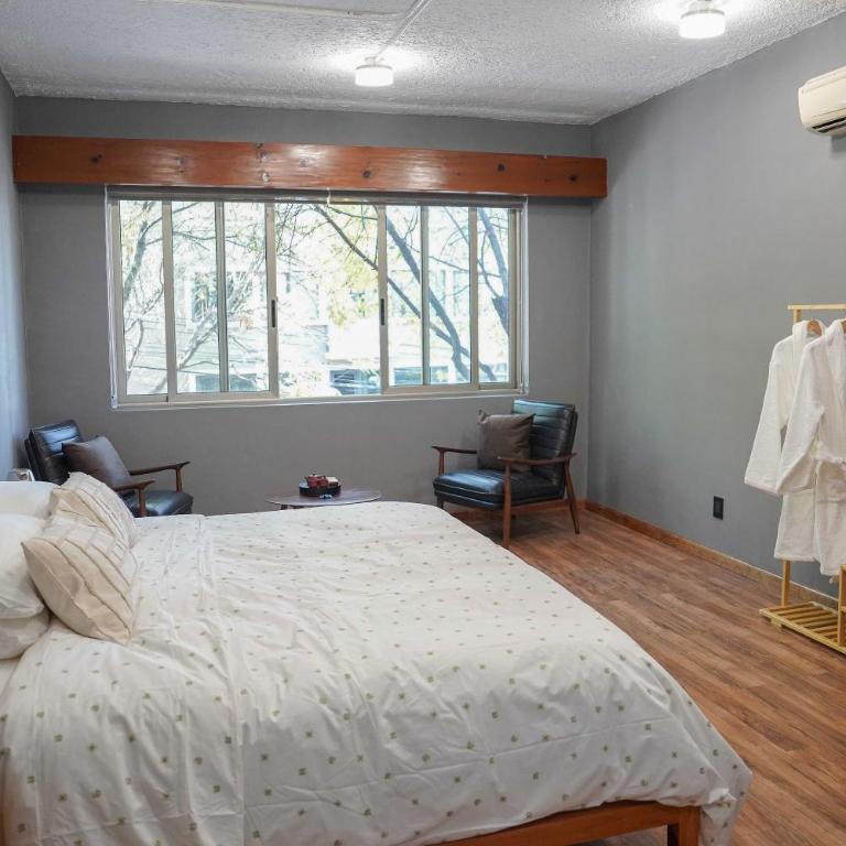 Pure - Deluxe Double Room with Shower - 34