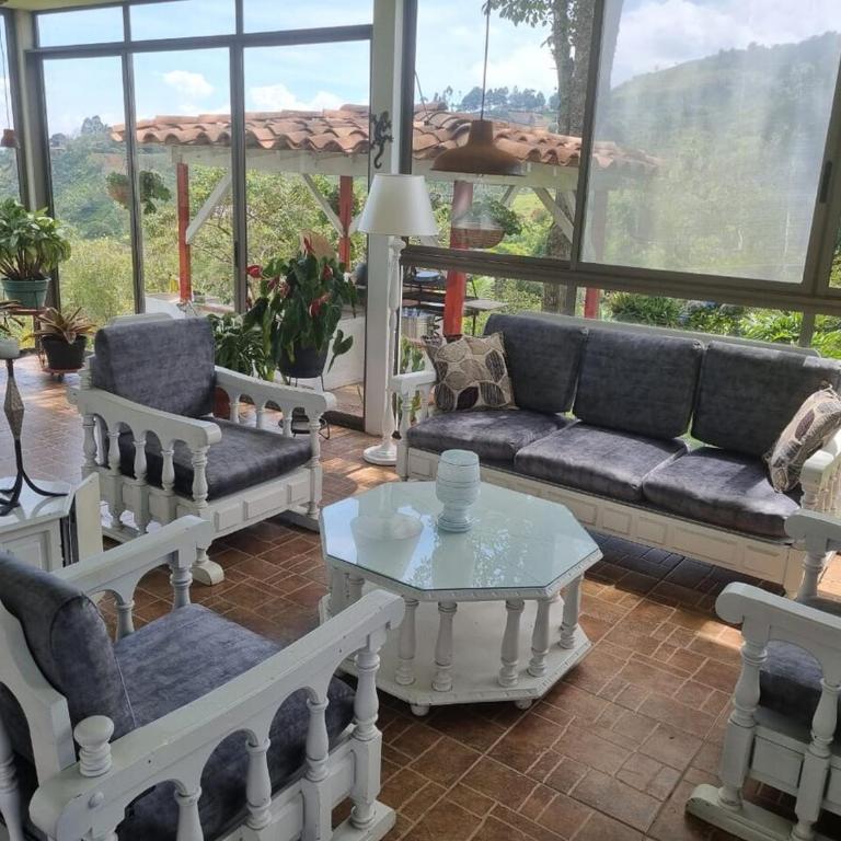 Countryside house with jacuzzi and Sauna - Villa - 36