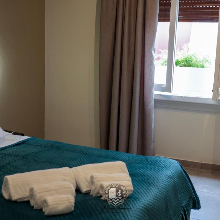 Palazzo Giudecca - Camera Matrimoniale con Bagno Privato - 1