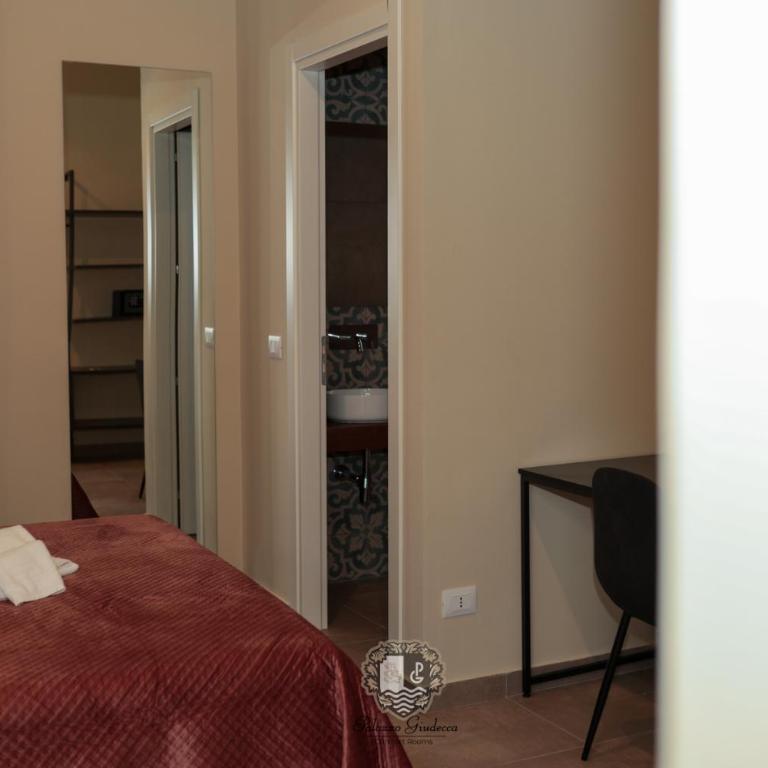 Palazzo Giudecca - Camera Matrimoniale con Letto Supplementare - 6