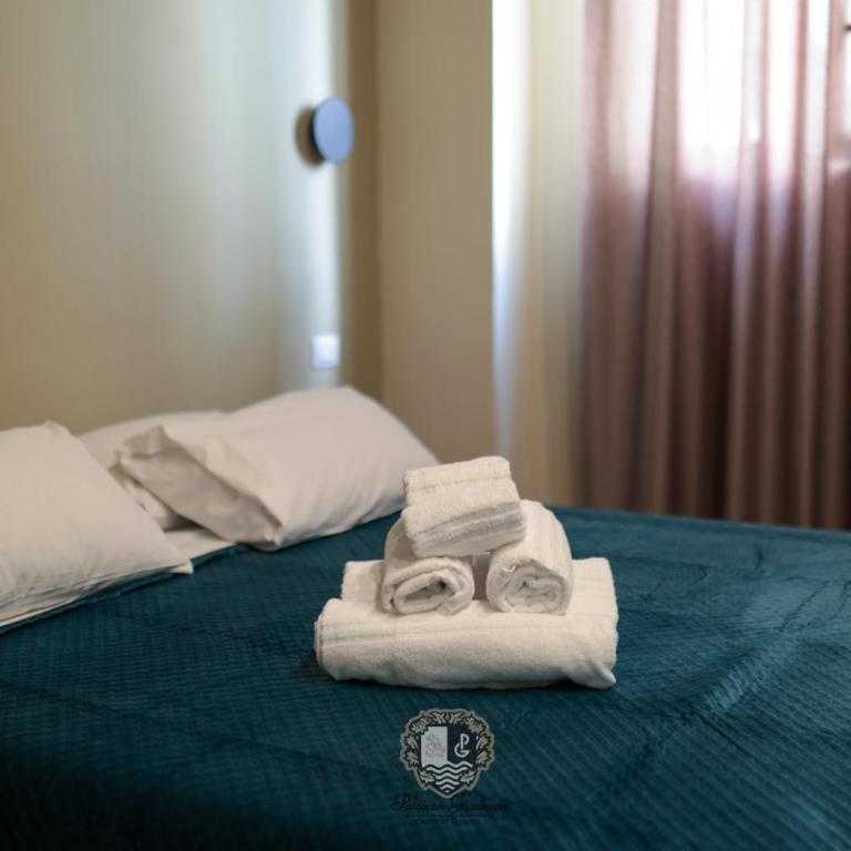 Palazzo Giudecca - Camera Matrimoniale con Bagno Privato - 12