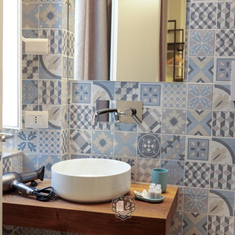 Palazzo Giudecca - Camera Matrimoniale con Bagno Privato - 3