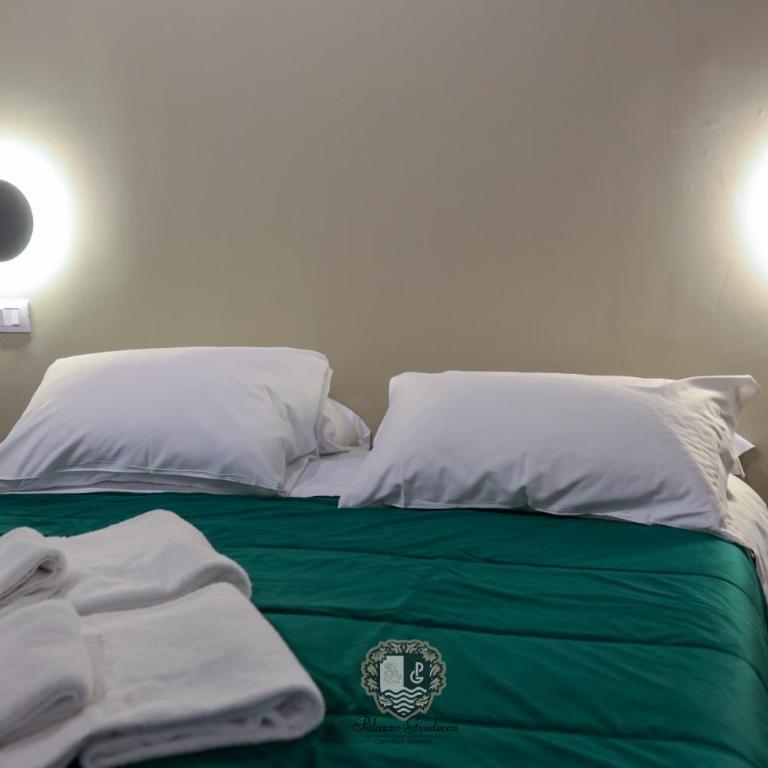 Palazzo Giudecca - Camera Matrimoniale con Bagno Privato - 11