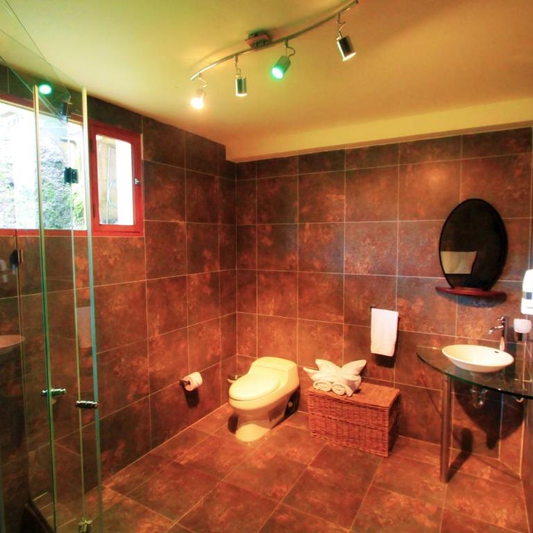 Kapari Natural Lodge & Spa - Suite with Mountain View - 1