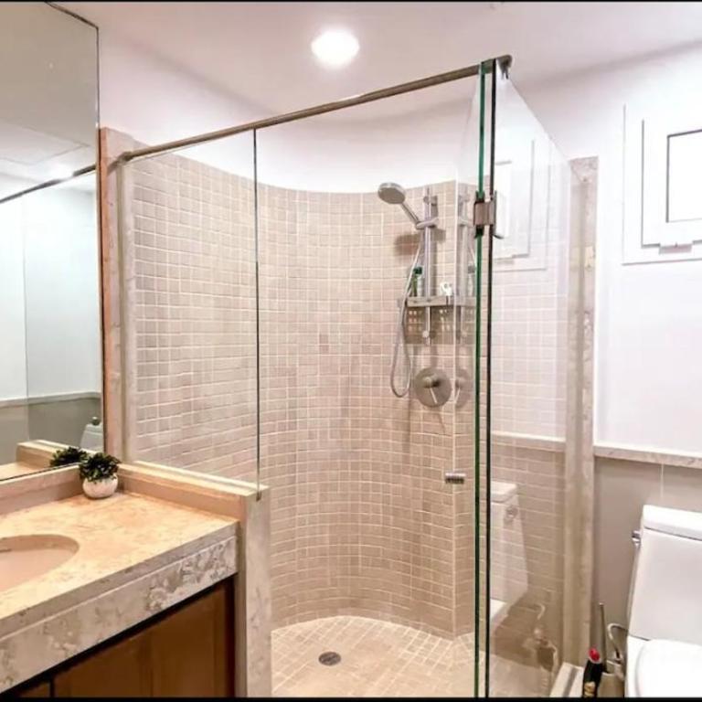 Quiet 3 bedrooms, 2 swimming pools, 5th Avenue, the sea is nearby! - Three-Bedroom Apartment - 5