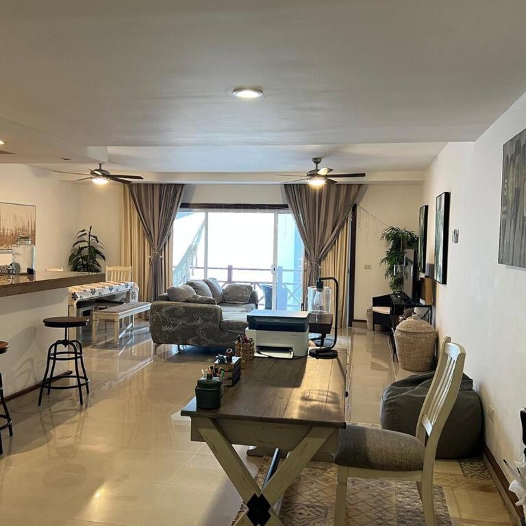 Quiet 3 bedrooms, 2 swimming pools, 5th Avenue, the sea is nearby! - Three-Bedroom Apartment - 20