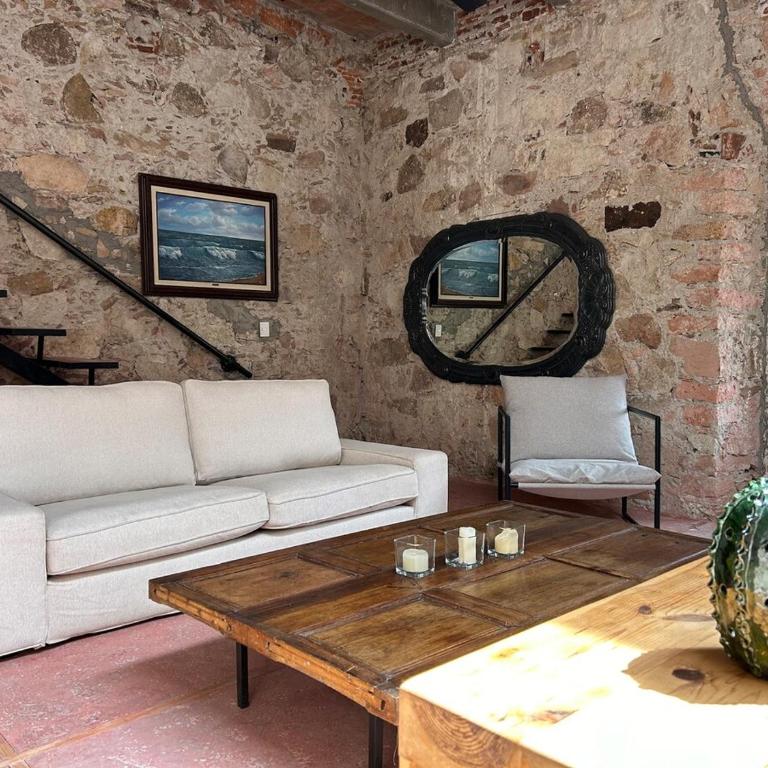 Casa Bugambilia - Three-Bedroom House - 2