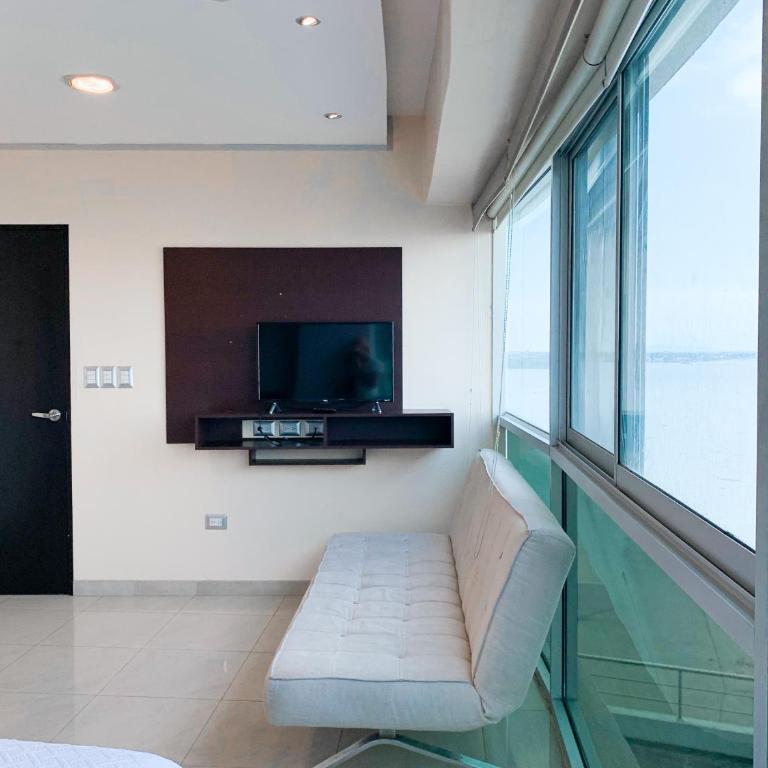 Lujoso Depa con piscina - jacuzzi y vista al rio desde la habitación - Apartamento de 2 dormitorios con vistas al río - 9