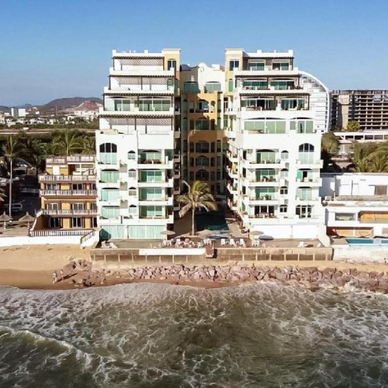 Tiara Sands 302 - Apartment with Sea View - 22