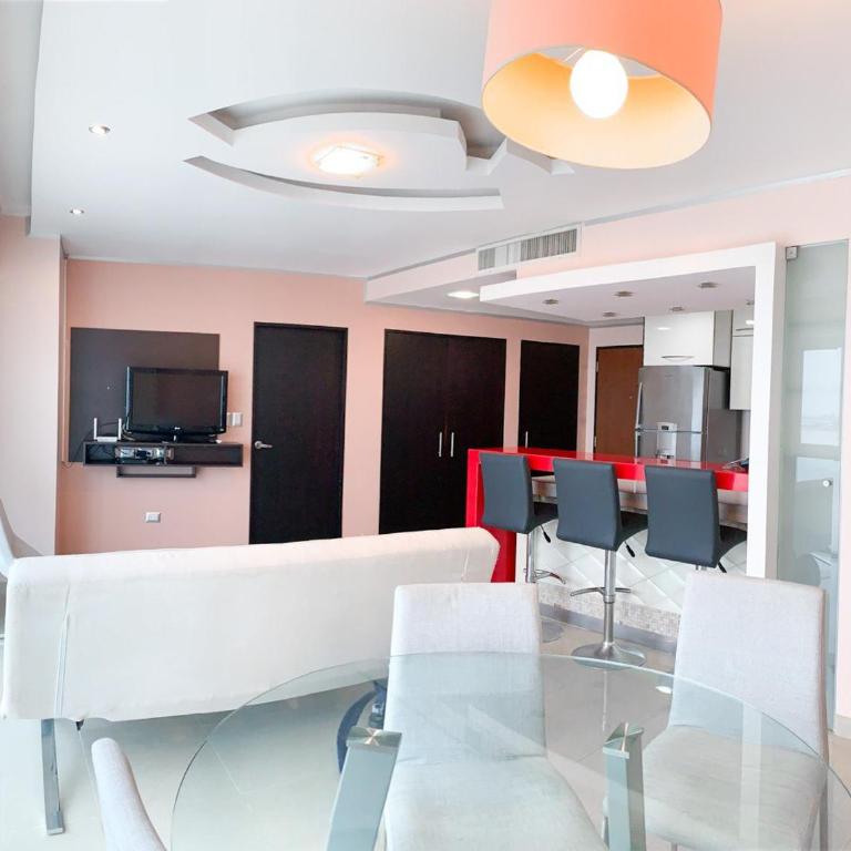 Departamento con Piscina, Jacuzzi y GYM - Two-Bedroom Apartment with River View - 22