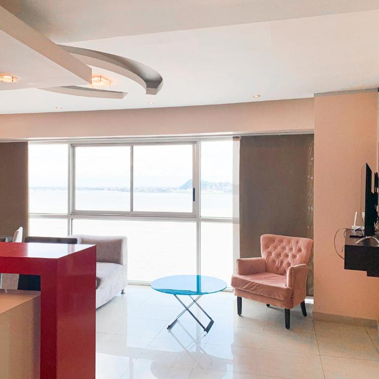 Departamento con Piscina, Jacuzzi y GYM - Two-Bedroom Apartment with River View - 31