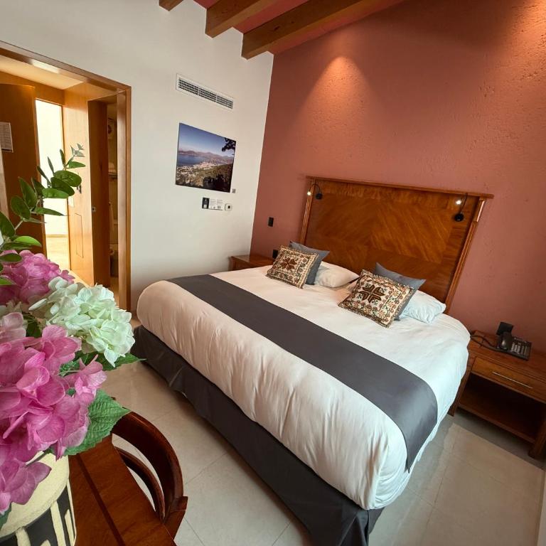 ANUIES Valle de Bravo HOTEL y CONVENCIONES - Habitación Estándar - 1 cama grande - 12