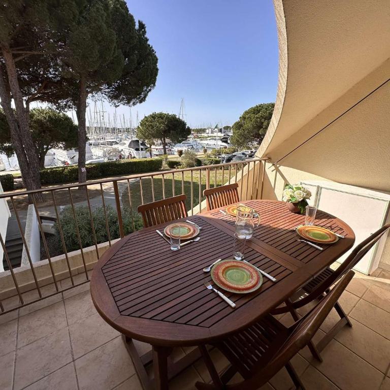 Bel appart 2 pièces 5 pers - Port Camargue - FR-1-731-125 - Apartment - 2