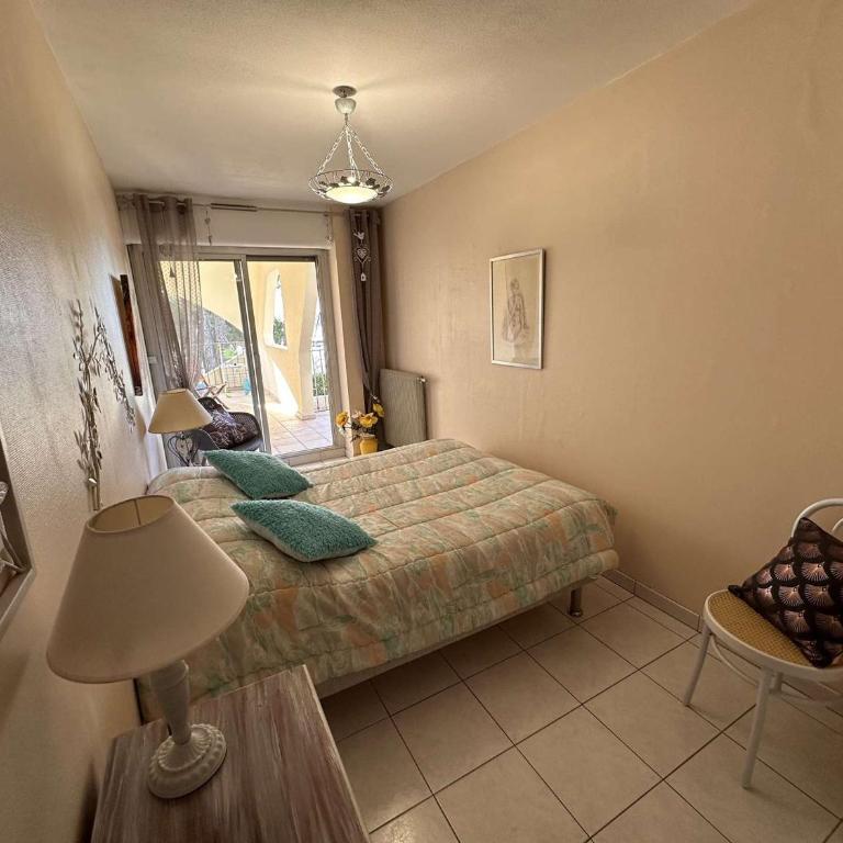 Bel appart 2 pièces 5 pers - Port Camargue - FR-1-731-125 - Apartment - 11