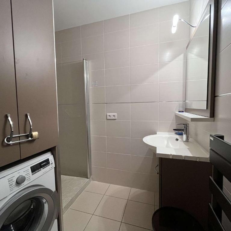 T3 climatisé avec vue sur mer et accès piscine - FR-1-308-205 - Apartment - 5