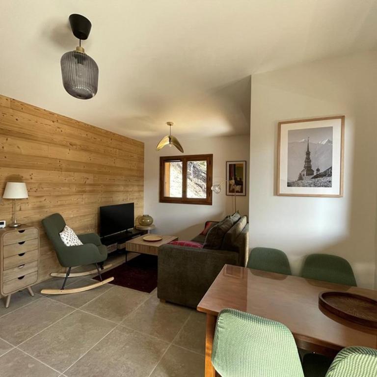 Appartement moderne 4 pers. avec terrasse sud - FR-1-733-165 - Appartement - 6
