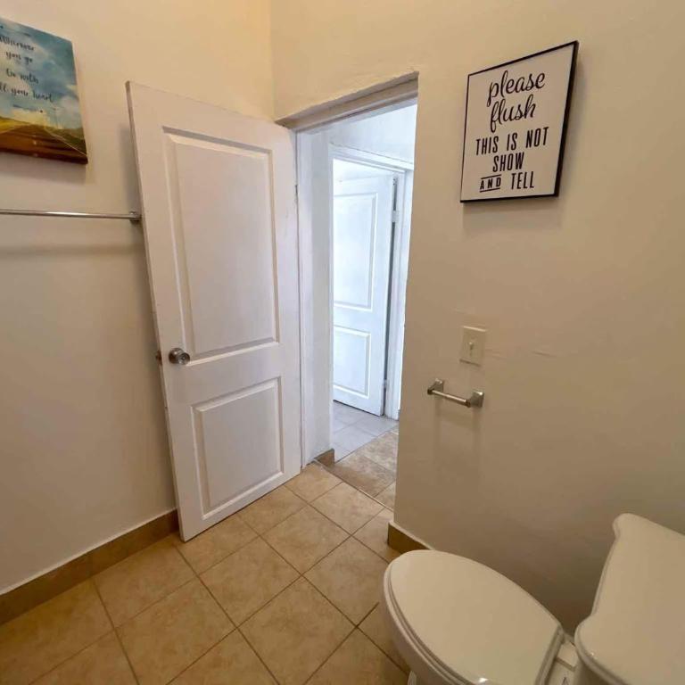 Shoreline Condo 4 Desert Oasis Free Wifi, Cool AC - Casa de 2 dormitorios - 4