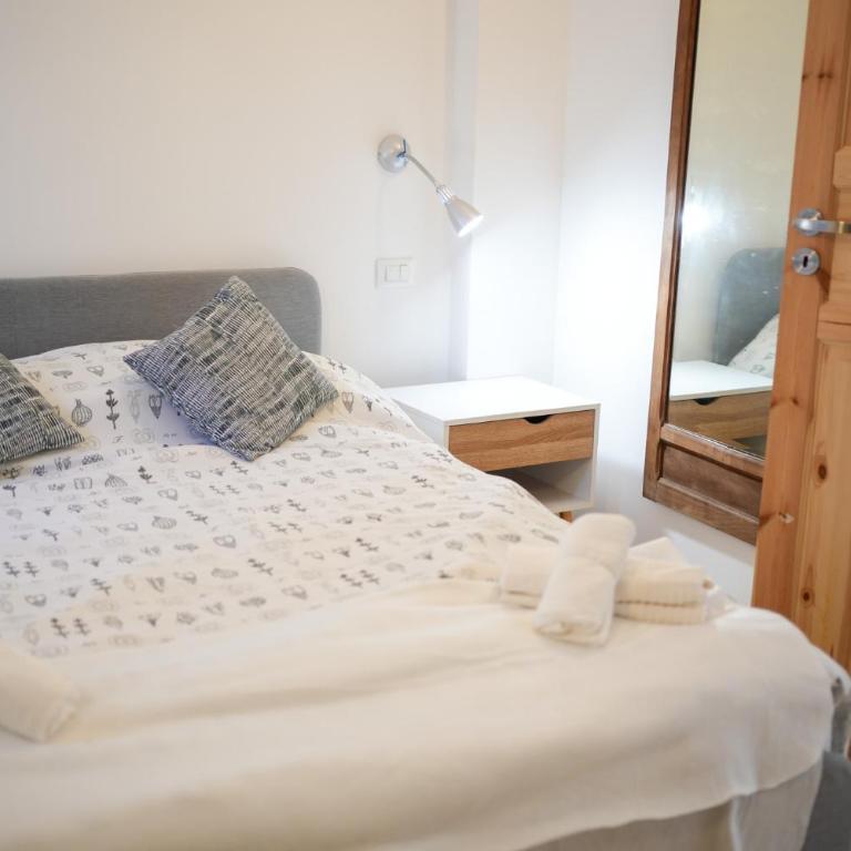 Cute apart with the garden - One-Bedroom Apartment - 2