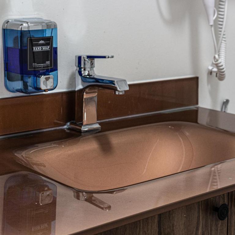 Hotel Central Linz - 24h Self-Check-in - Doppelzimmer mit eigenem Bad - 4
