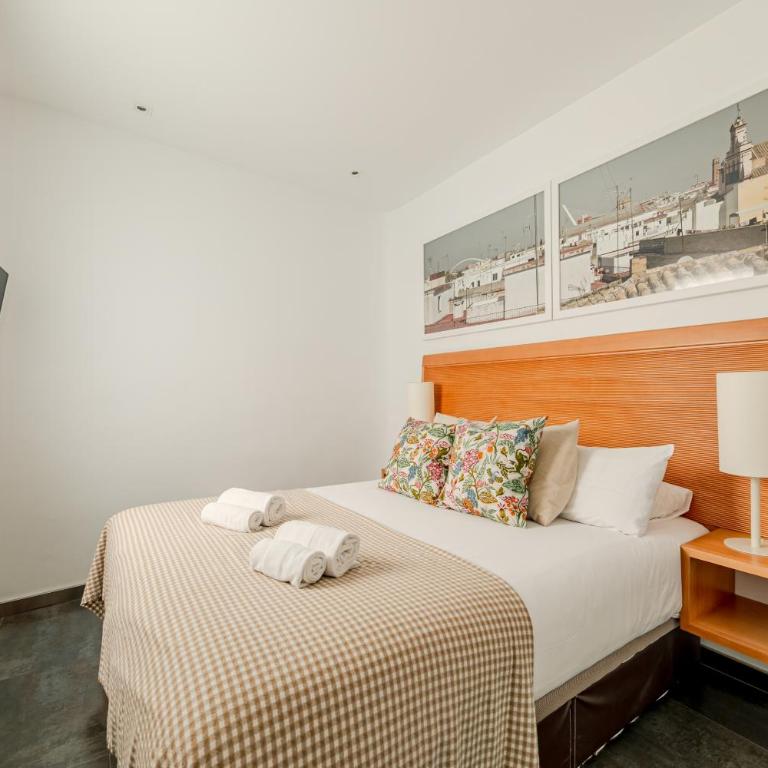 Stay Unique Apartments Eslava Pet Friendly - Two-Bedroom Apartment with Sofa Bed - 3