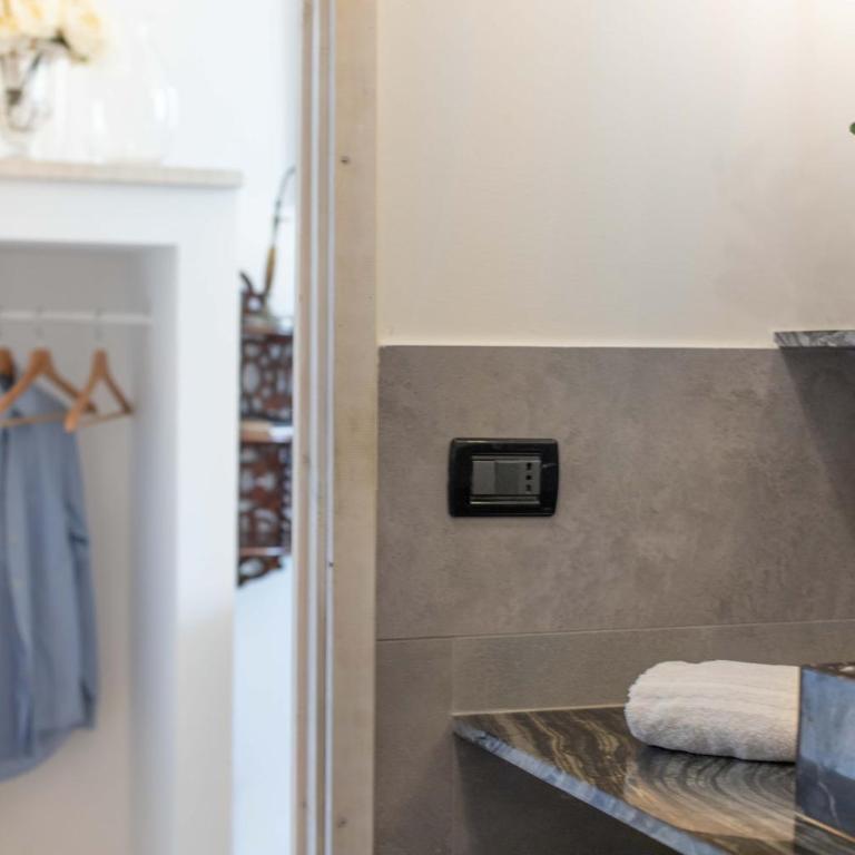 900 - Guest House - Camera Matrimoniale con Bagno Privato - 7
