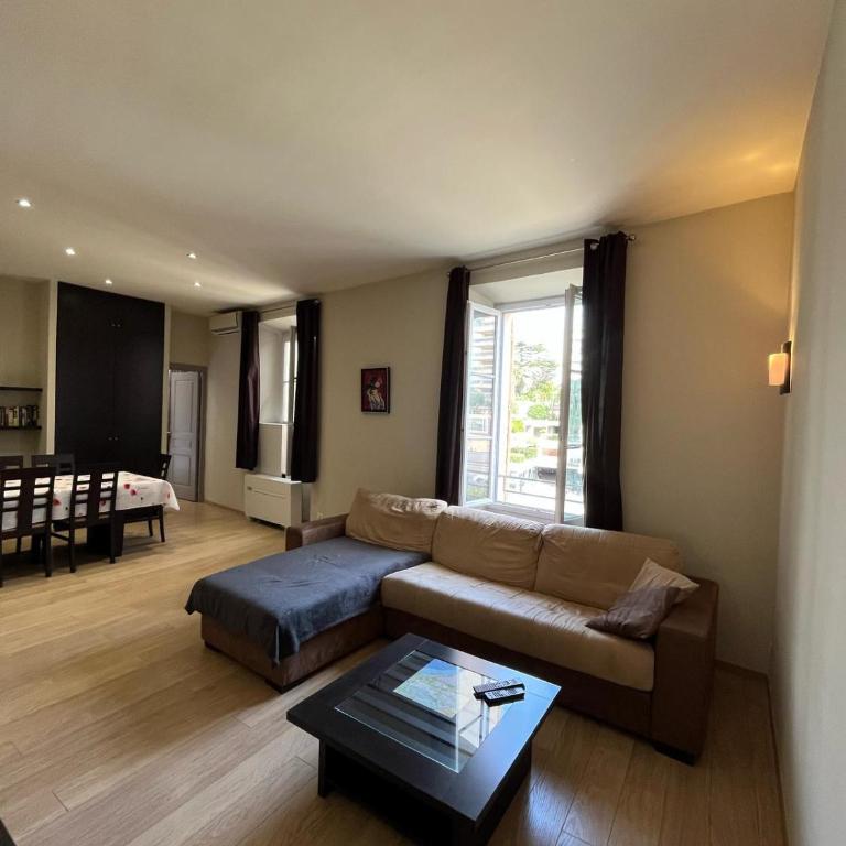 dans le quartier historique du suquet idéal congres et vacances - Apartment mit 1 Schlafzimmer - 3