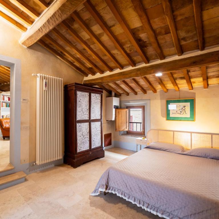 Casa Bardi - Three-Bedroom Apartment Suite - 10
