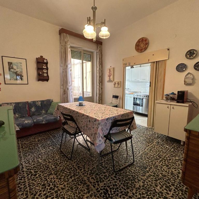 Casa Mare Sicilia - Appartamento con 2 Camere da Letto e Balcone - 1