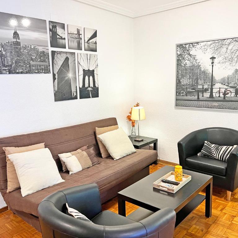 Encantador Muy Céntrico Terraza y AC - Two-Bedroom Apartment - 10