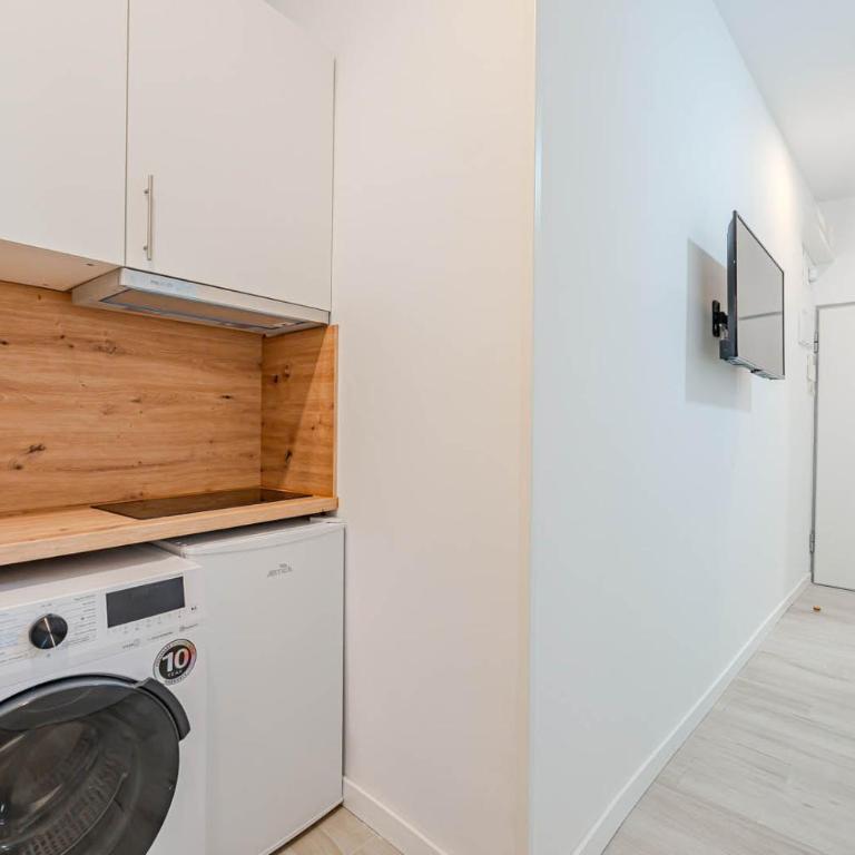La Latina Gem Seasonal - One-Bedroom Apartment - 7