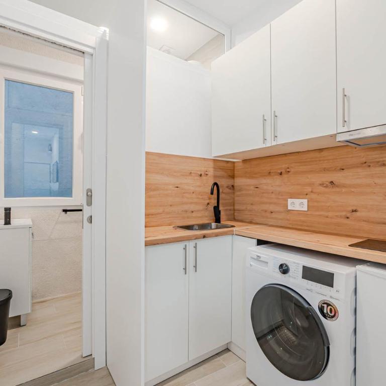 La Latina Gem Seasonal - One-Bedroom Apartment - 13