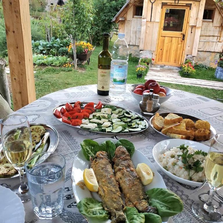Etno smjestaj Bjelasica - Koliba sa 2 Spavaće Sobe - 45