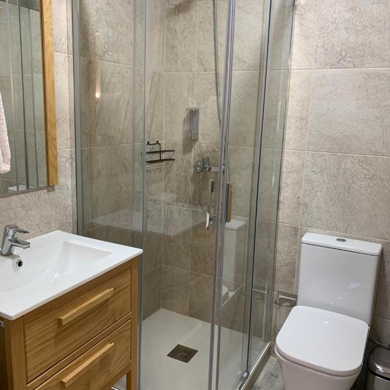 Hostal Milana Girona - Habitación Doble Estándar - 7