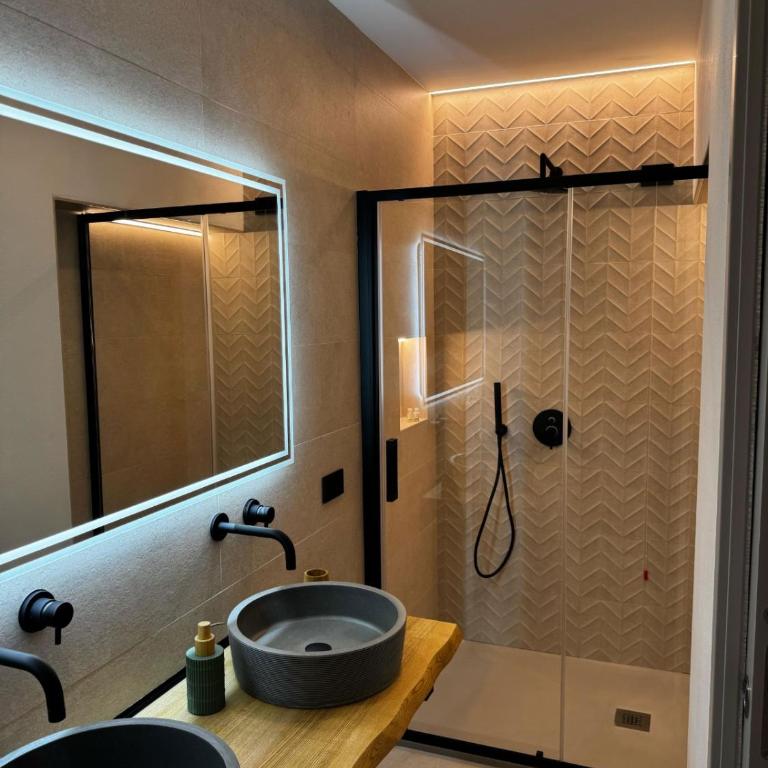 Sardinian Days - Suites & Rooms - King Room with Spa Bath - 3