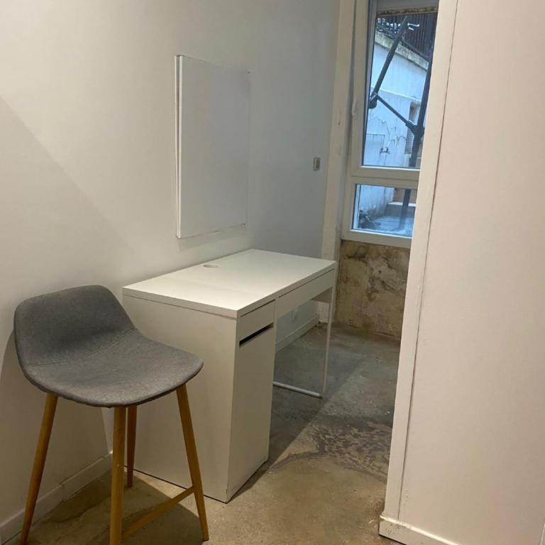 Appartement Atypique Cosy et Hyper Centre Paris 10eme près du Canal Saint-Martin - Appartement 1 Chambre - 10