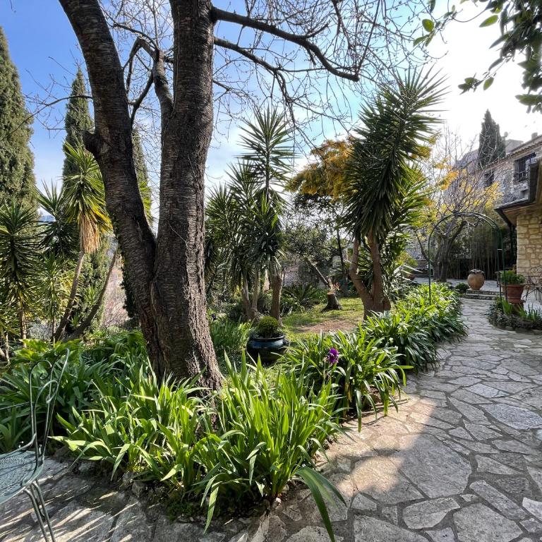 Traumhafte Ferienwohnung Nuages in Vence, Nähe Nizza, an der Côte d'Azur - Appartement - 30