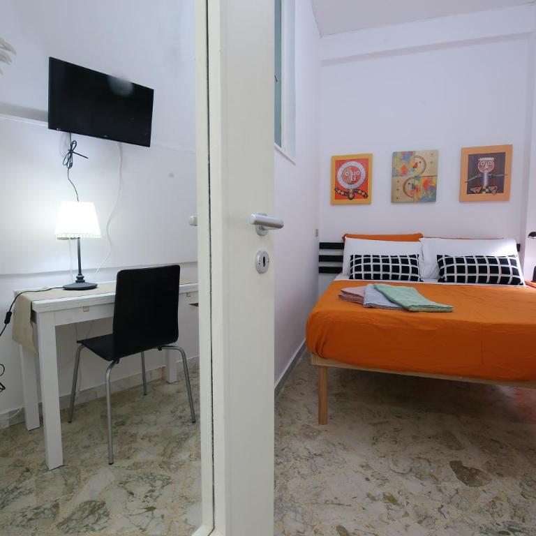 C & S Cavour - Central HUB - Camera Singola con Bagno Privato Esterno - 2