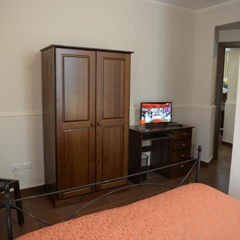 B&B San Leonardo - Camera Tripla con Bagno Privato - 6