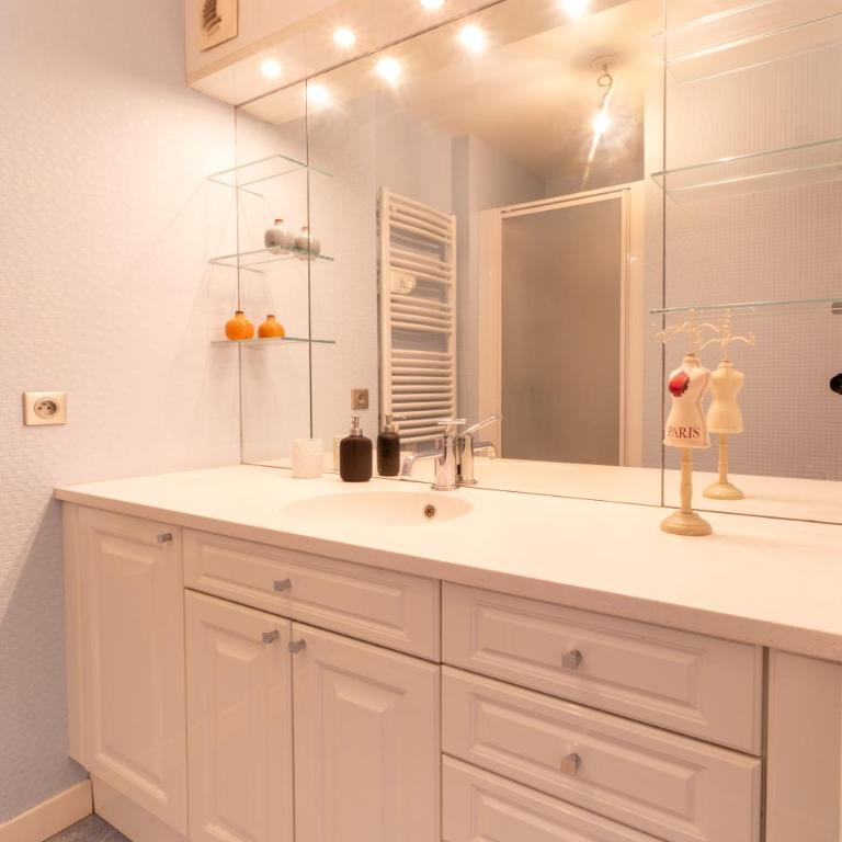 Emplacement idéal, Garage privé, Lumineux - Apartment mit 2 Schlafzimmern - 5