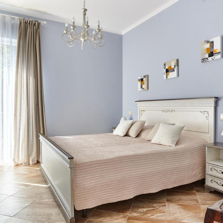 Boka Side Apartment - Two-Bedroom Apartment - 16