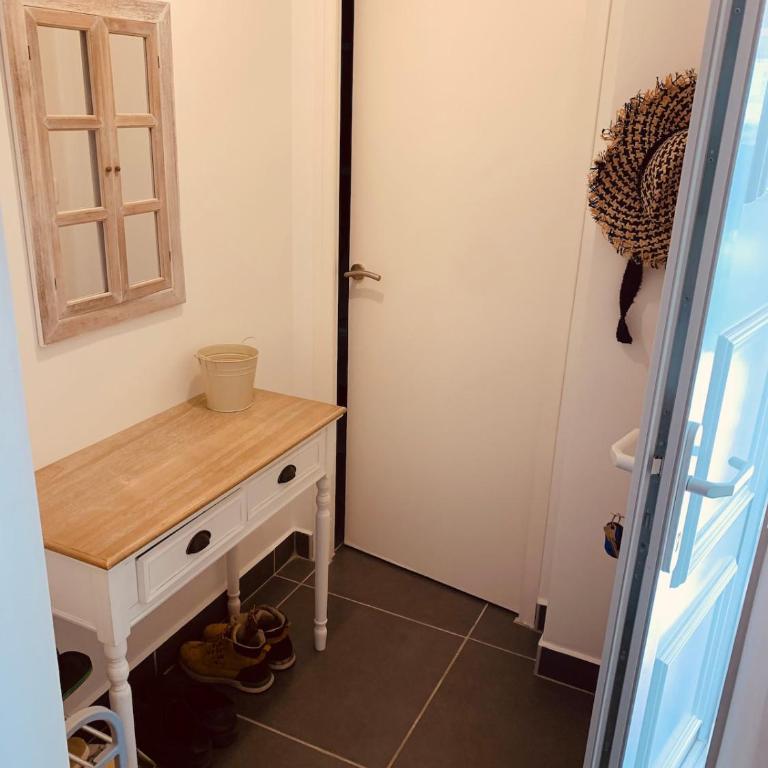 NEW renovated spacious 2 BR Apt AC 300m from Beach - Appartamento - 6