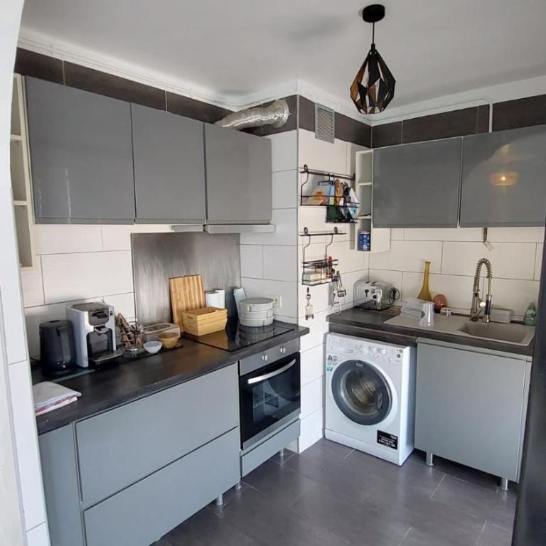 Ogooué appartement entier Lumineux 94m2 - Appartement 2 Chambres avec Vue sur la Montagne - 60