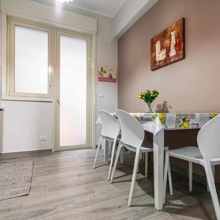 StesicoROOM - Appartamento con 2 Camere da Letto e con Vista Montagna - 15