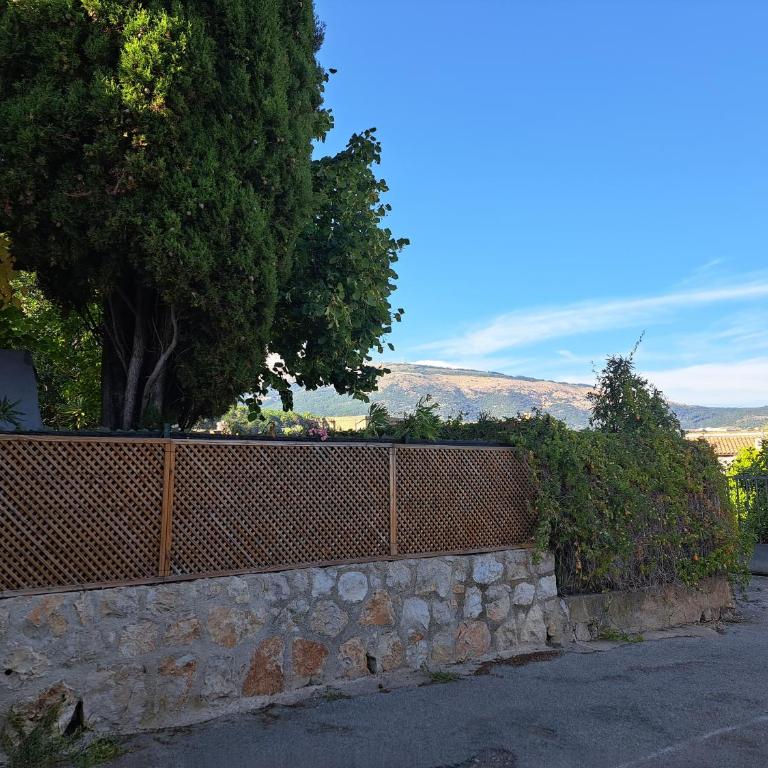 Maison sommet village avec jardin jacuzzi vue - Appartement 2 Chambres - 28