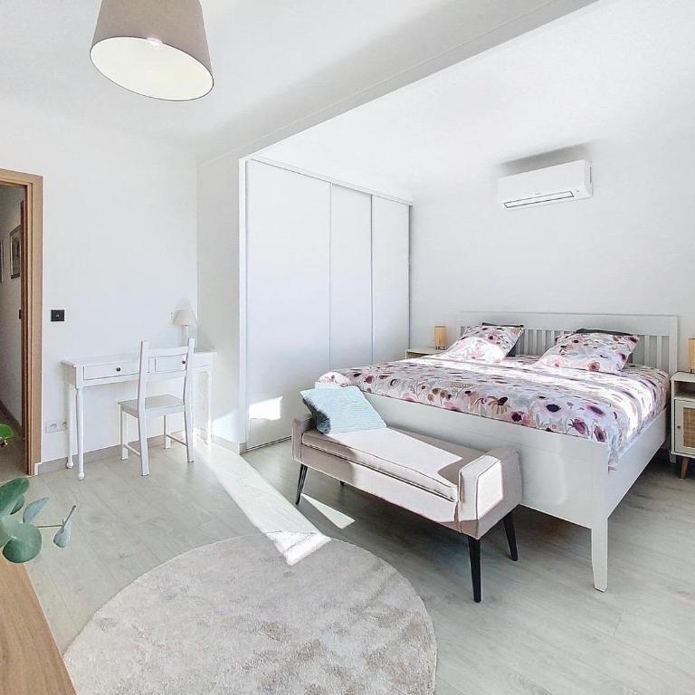 Maison sommet village avec jardin jacuzzi vue - Appartement 2 Chambres - 33